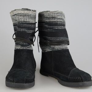 Toms Nepal Suede Boots